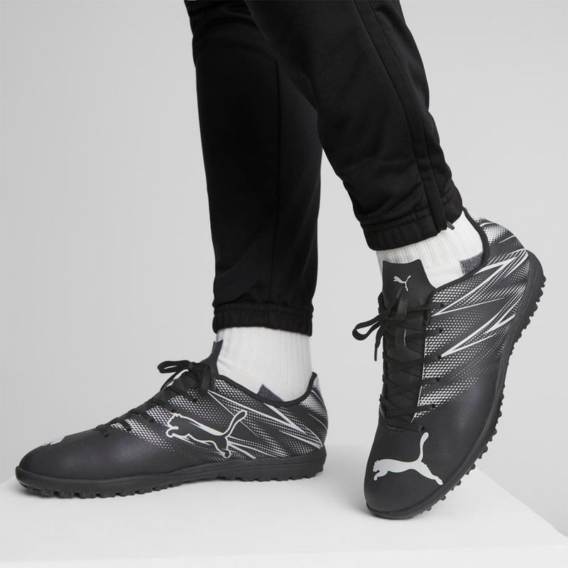 Zapatillas-Futbol-Hombre-Puma-Attacanto-Tt--Negro