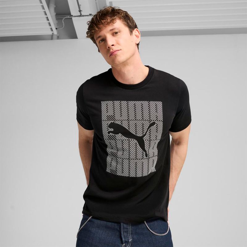 Ropa-Urbano-Hombre-Puma-Graphics-Wording-Tee--Negro